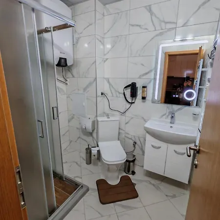 Grand 501 Free Pool & Apartment